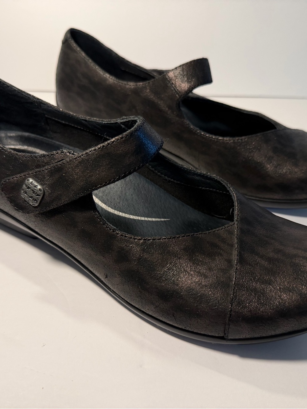 Dansko Black Metallic Mary Jane Comfort Flats Size 39